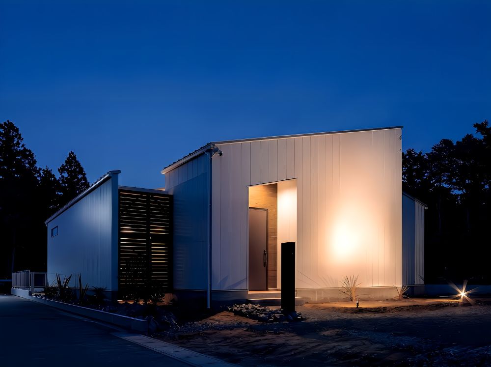 家の中心にくつろぎの中庭